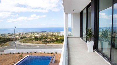 Luxury Homes Overlooking the Endless Blue 