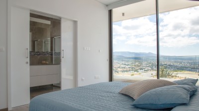 Luxury Homes Overlooking the Endless Blue 