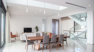 Luxury Homes Overlooking the Endless Blue 